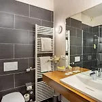Aqualux Wellness- & Tagungshotel 4* 바트살츠흘리르프