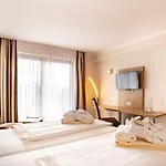 호텔 Aqualux Wellness- & Tagungshotel 바트살츠흘리르프