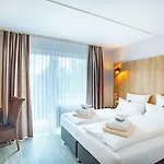 Aqualux Wellness- & Tagungshotel 호텔