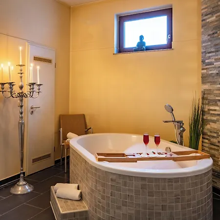 Aqualux Wellness-&tagungshotel 4* Bad Salzschlirf