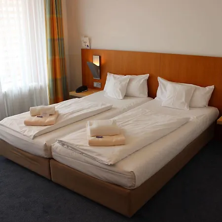 فندق Aqualux Wellness- & Tagungshotel باد سالزشليرف