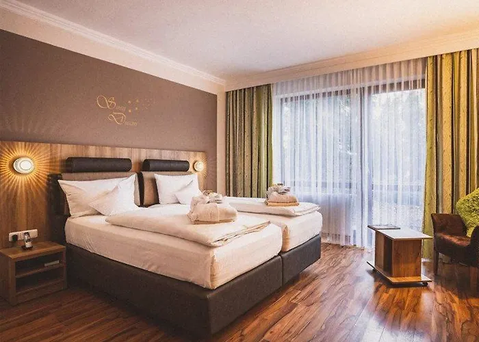 Aqualux Wellness- & Tagungshotel 4*