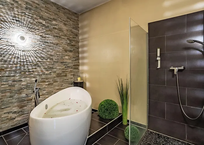 Hotel Aqualux Wellness- & Tagungshotel 4*