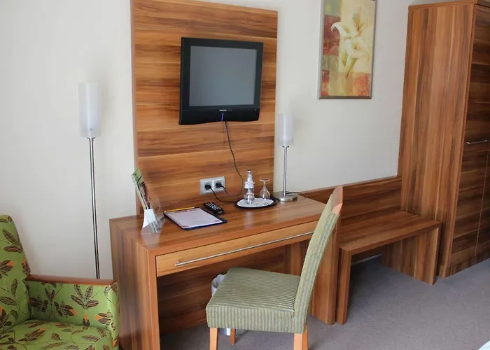 Hotel Aqualux Wellness- & Tagungshotel 4*